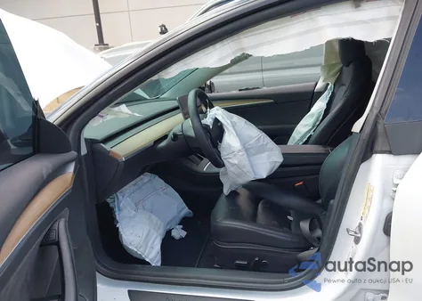 2021 Tesla Model 3 from USA, damaged, VIN 5YJ3E1EB4MF997381